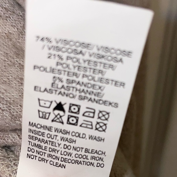 Lucky Brand super soft, tan off the shoulder sweater size medium - Picture 3 of 3